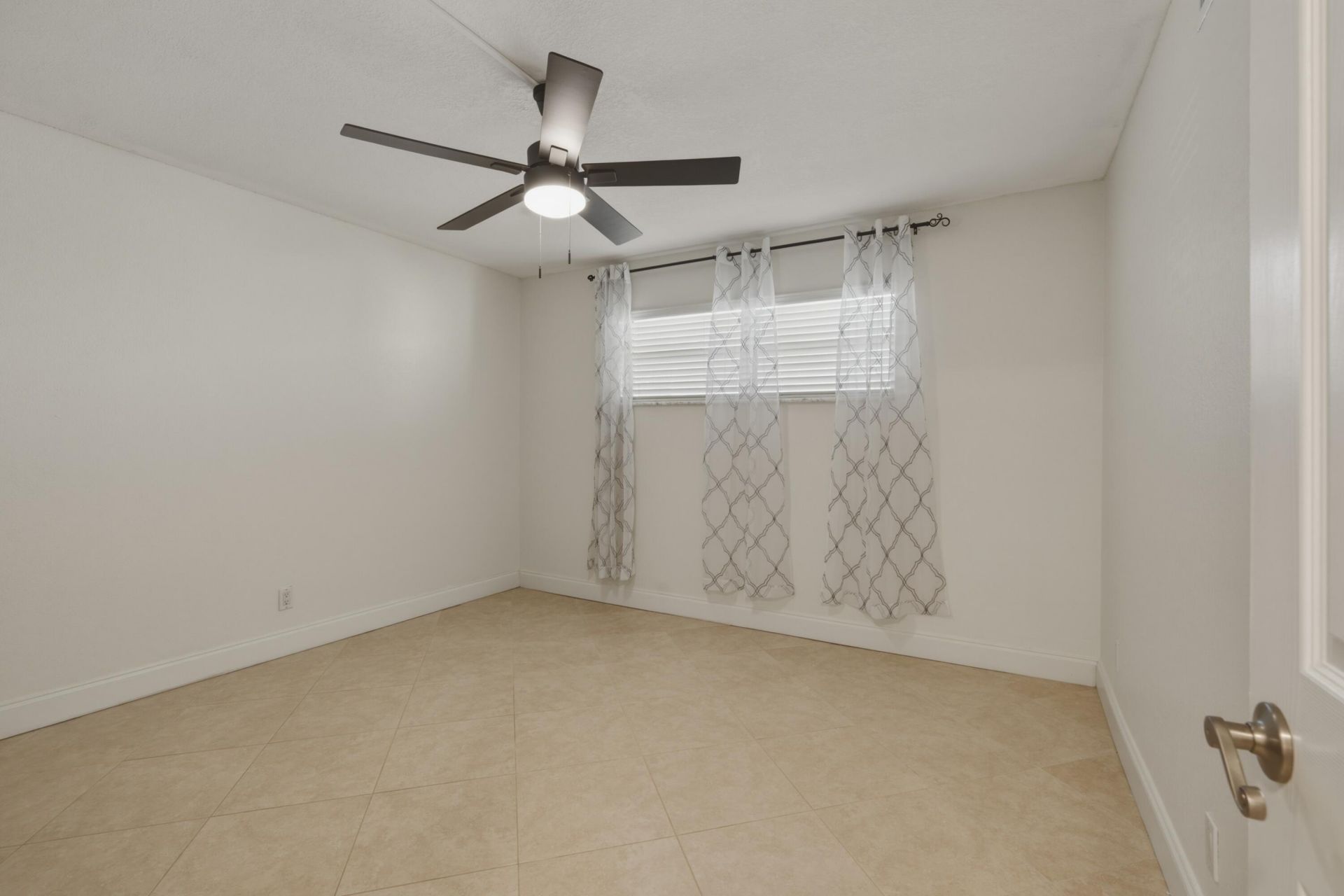 681 S Hollybrook Drive, Unit 109, Pembroke Pines, FL 33025 Photo