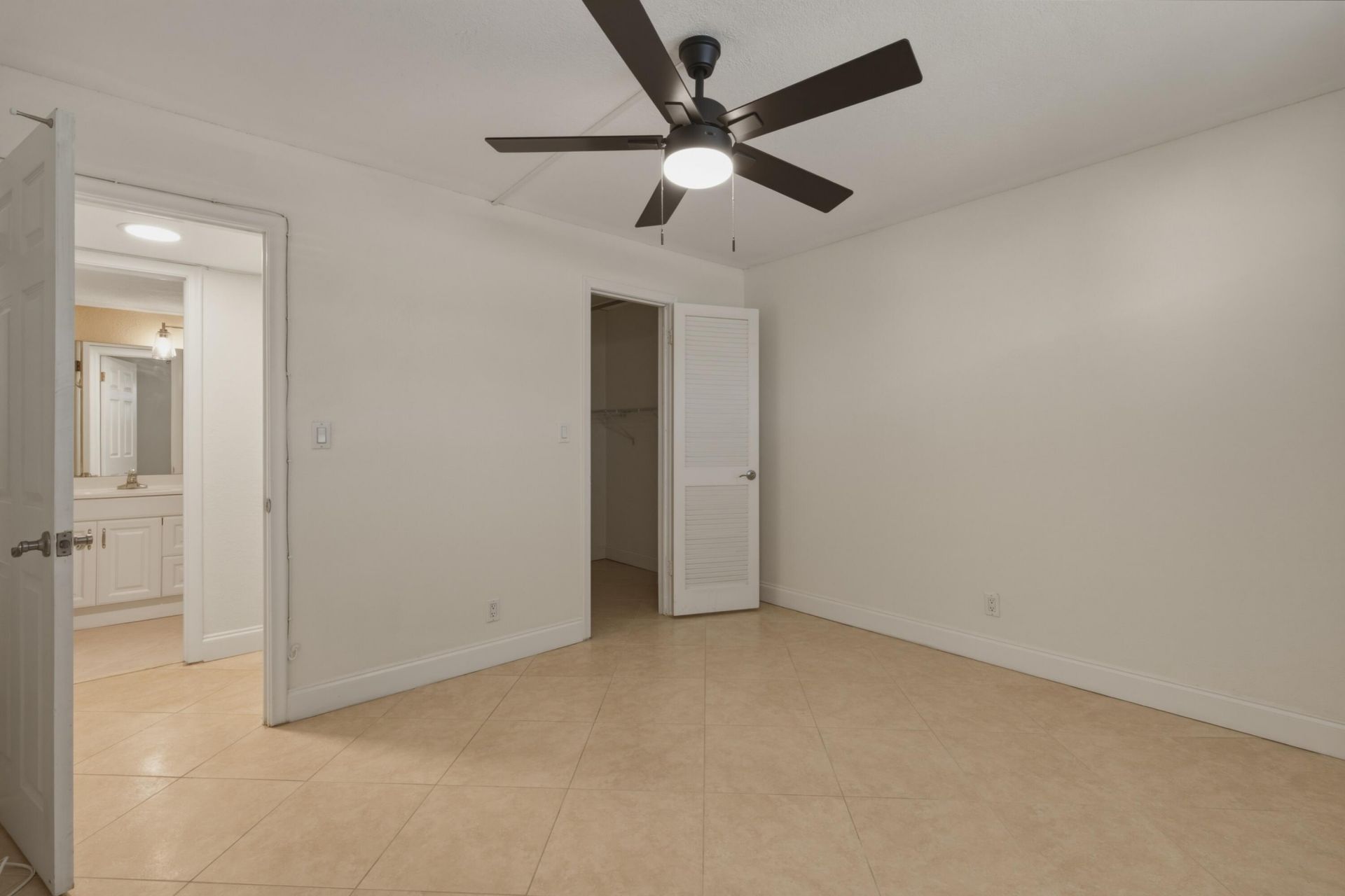681 S Hollybrook Drive, Unit 109, Pembroke Pines, FL 33025 Photo
