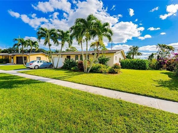 14574 Shadow Wood Lane, Delray Beach, FL 33484