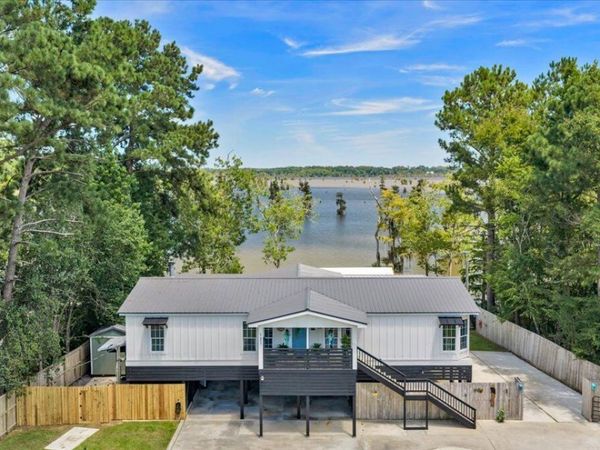 121 W Entrekin Road, Cobb, GA 31735