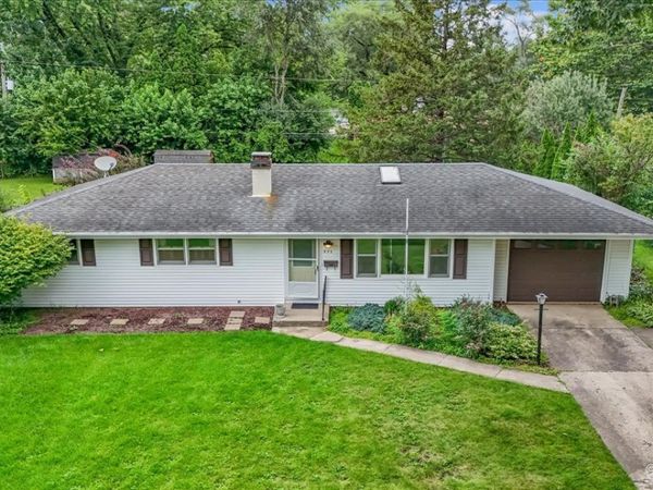933 Carol Avenue , Elgin, IL 60123