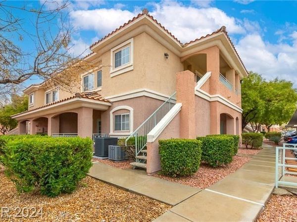 352 Amber Pine Street , Unit 201, Las Vegas, NV 89144