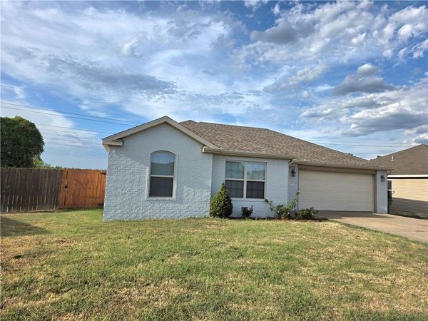 3007 W Sunset Drive , Rogers, AR 72756