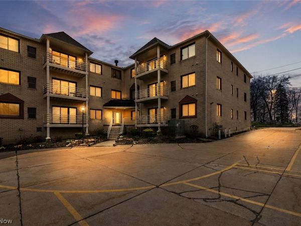 19510 Lorain Road , Unit 201, Fairview Park, OH 44126