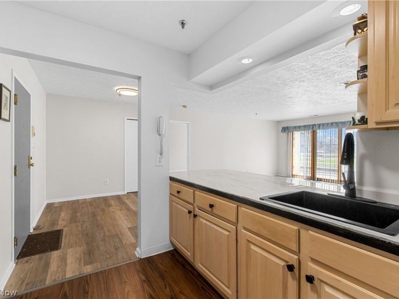 19510 Lorain Road, Unit 201, Fairview Park, OH 44126 Photo 10