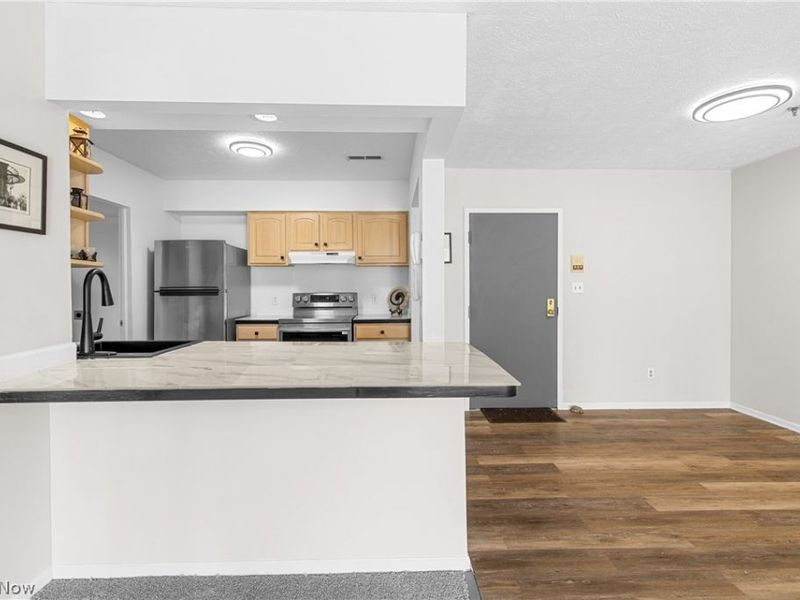19510 Lorain Road, Unit 201, Fairview Park, OH 44126 Photo 11