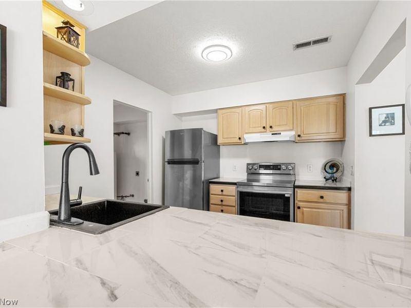 19510 Lorain Road, Unit 201, Fairview Park, OH 44126 Photo 14