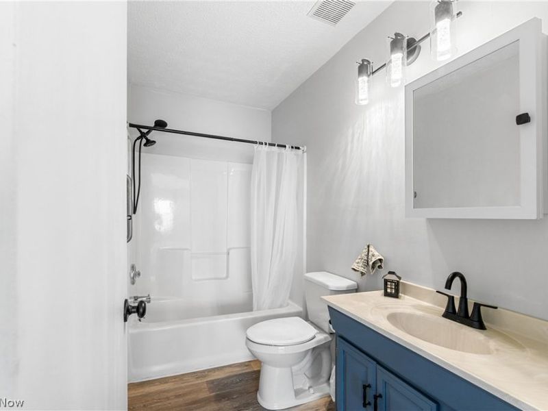19510 Lorain Road, Unit 201, Fairview Park, OH 44126 Photo 22