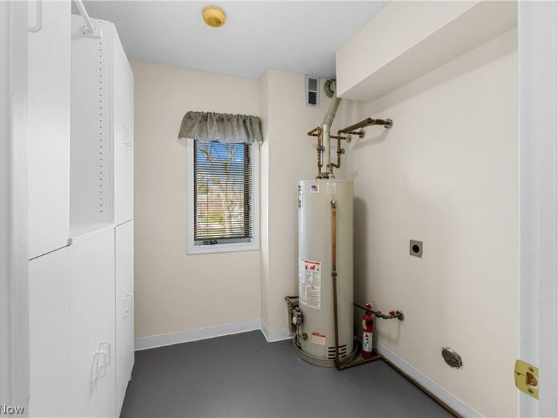 19510 Lorain Road, Unit 201, Fairview Park, OH 44126 Photo 23