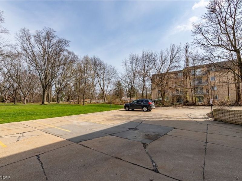 19510 Lorain Road, Unit 201, Fairview Park, OH 44126 Photo 26