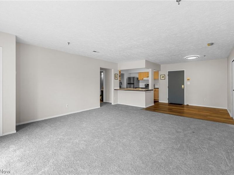 19510 Lorain Road, Unit 201, Fairview Park, OH 44126 Photo 7