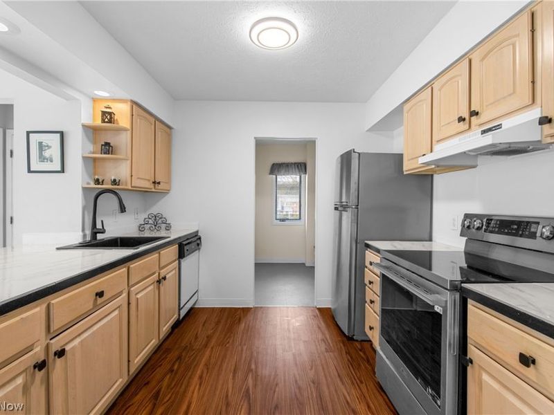 19510 Lorain Road, Unit 201, Fairview Park, OH 44126 Photo 8