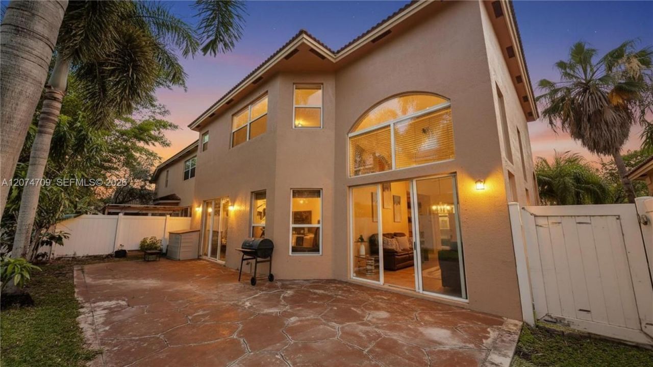 2215 Portofino Ave , Homestead, FL 33033 Photo