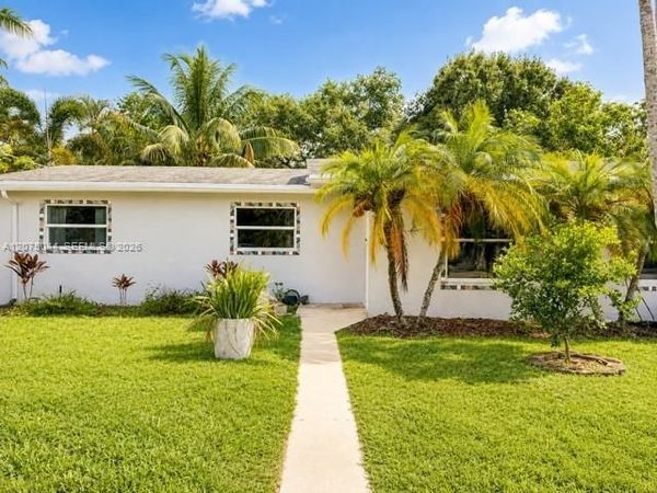 1720 SW 4th St , Unit 1720, Fort Lauderdale, FL 33312