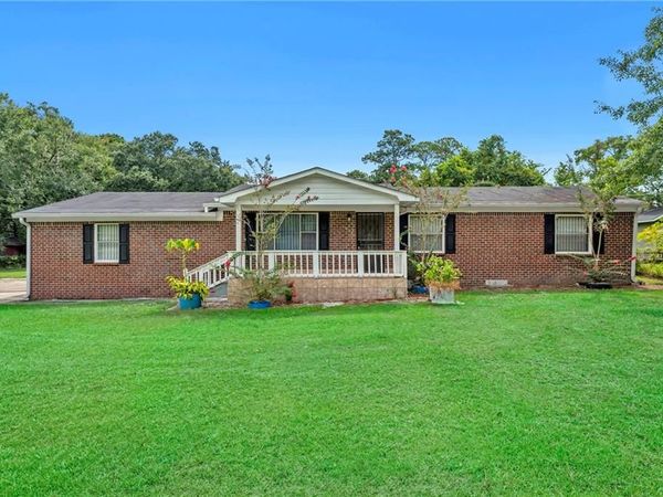 13955 Harding Avenue , Bayou La Batre, AL 36509