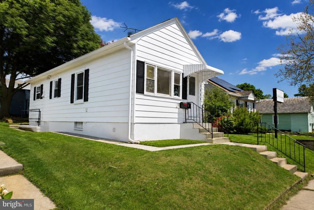 1425 HARDING AVENUE , HERSHEY, PA 17033