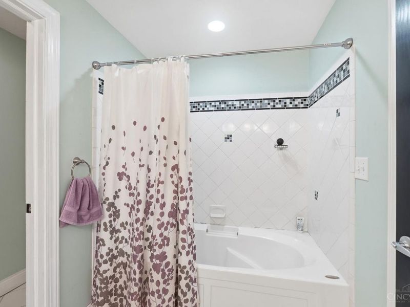 214 E Fourteenth Street, Unit 3B, Cincinnati, OH 45202 Photo 23