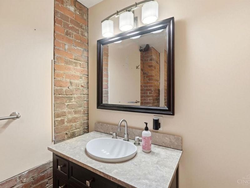 214 E Fourteenth Street, Unit 3B, Cincinnati, OH 45202 Photo 26