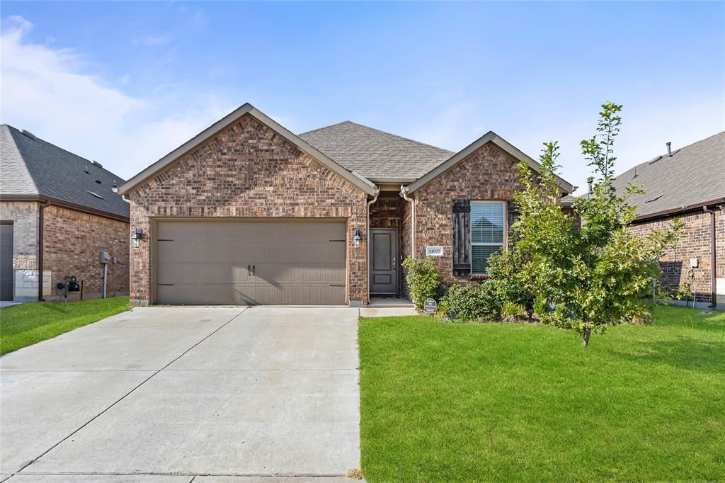 11025 Klondike Lane, Aubrey, TX 76227 Main Photo