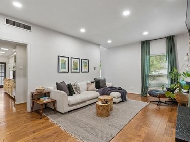 3335 Prescott Avenue, Unit 3335, Dallas, TX 75219