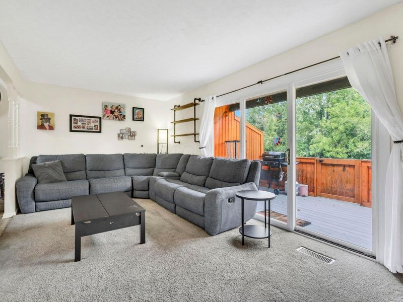 413 Williamsburg Lane NW, Unit E, Lancaster, OH 43130 Photo 12