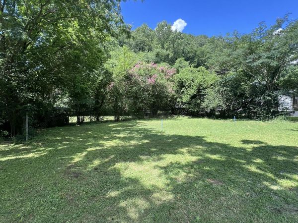 933 Mountain Creek Road, Chattanooga, TN 37405