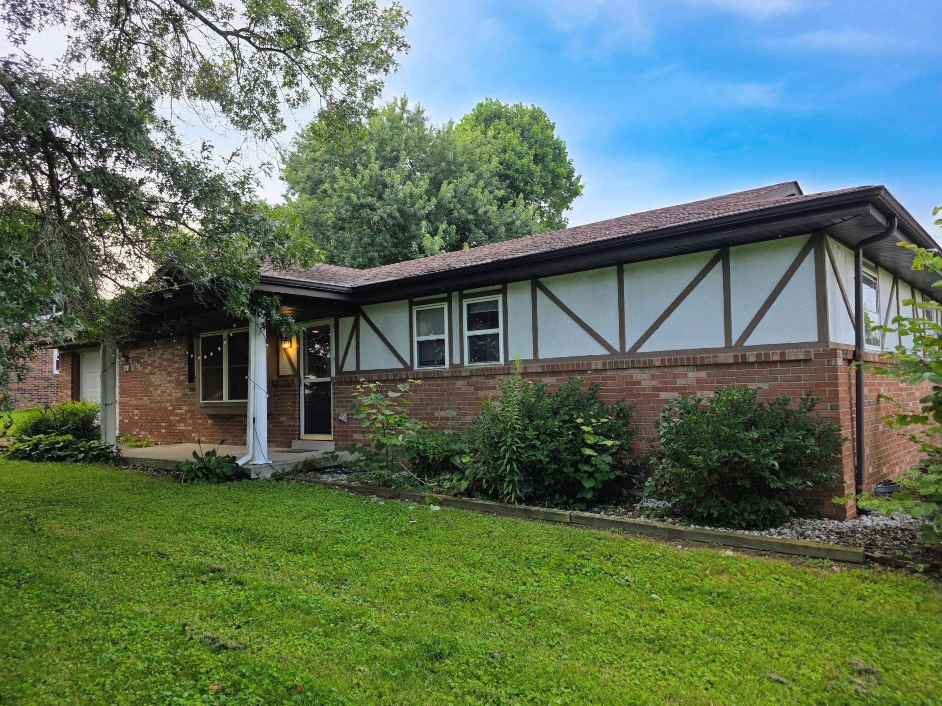 175 Mountain View Drive, Berea, KY 40403 Main Photo