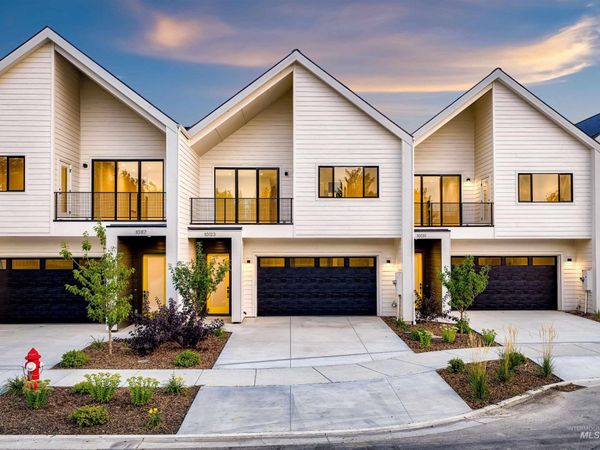 10123 W Southerland Dr, Boise, ID 83709