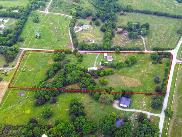 4629 SE Tater Peeler Rd , Lebanon, TN 37090