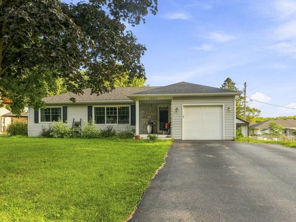 1501 Channel Beach Avenue , Johnsburg, IL 60051