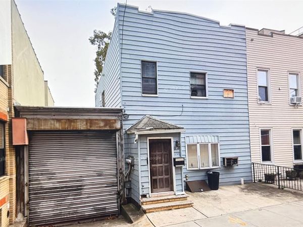 6279 60th Street , Ridgewood, NY 11385
