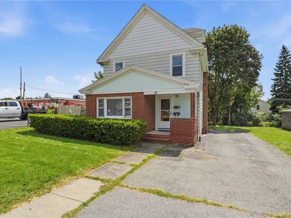 41 Crittenden Boulevard , Rochester, NY 14620
