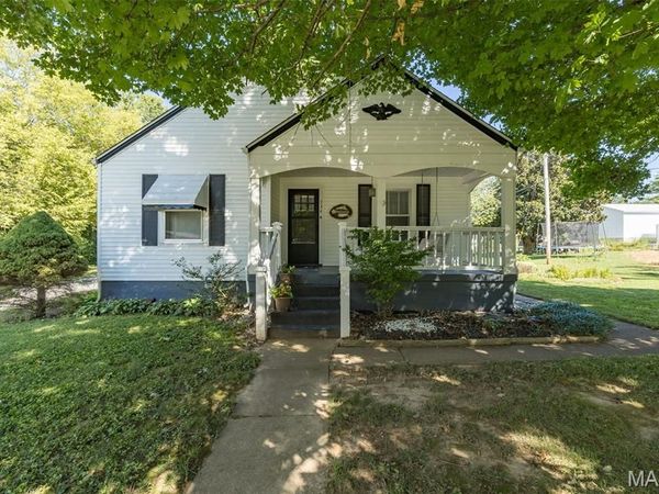 734 Janey Drive , Farmington, MO 63640