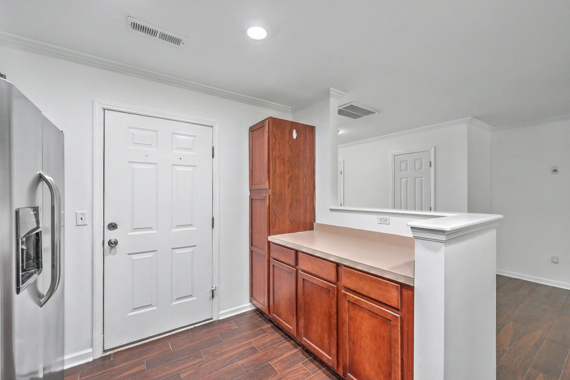 141 Darcy Avenue Photo 12