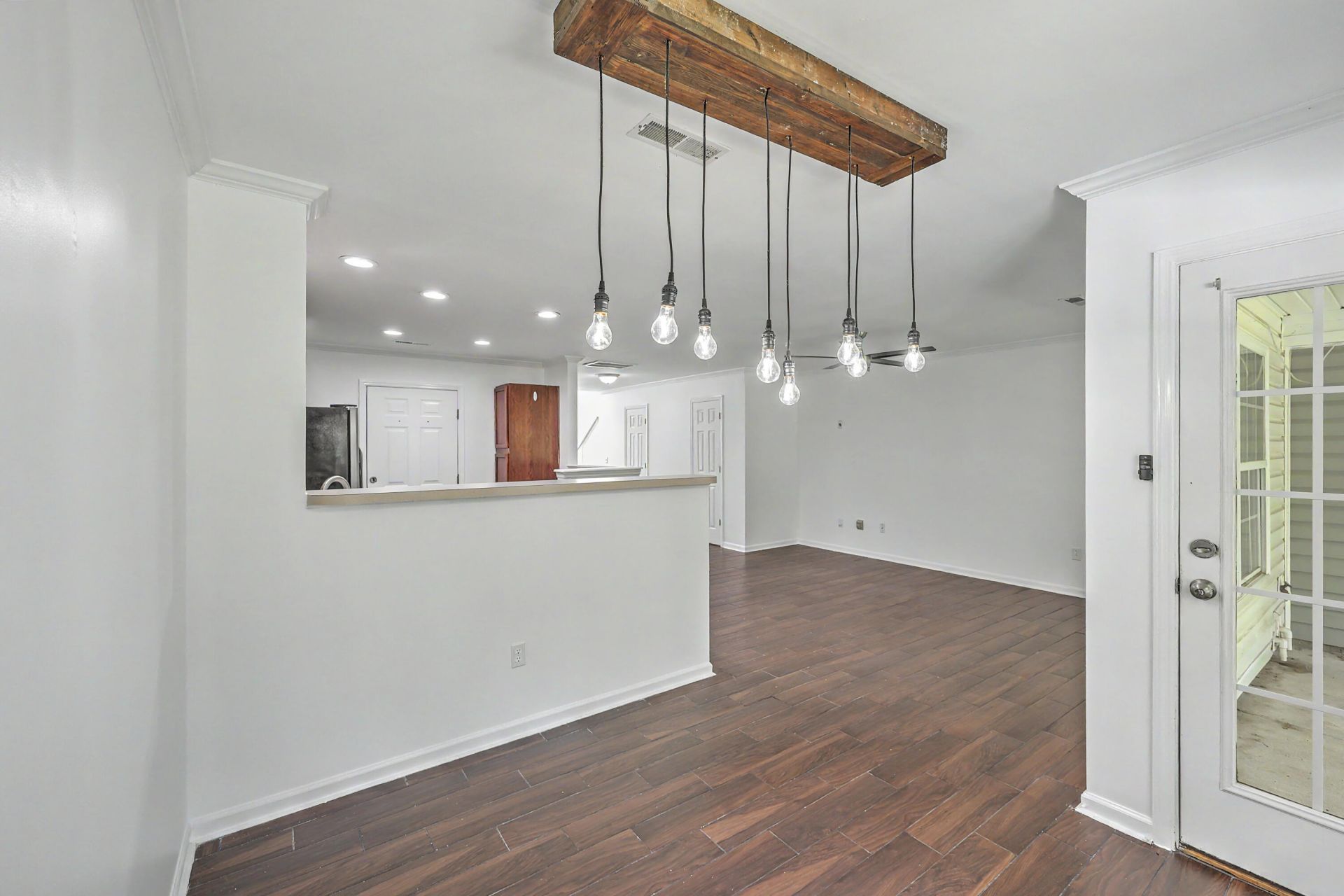 141 Darcy Avenue Photo 14