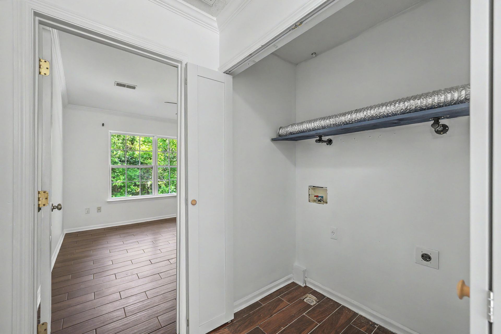 141 Darcy Avenue Photo 22