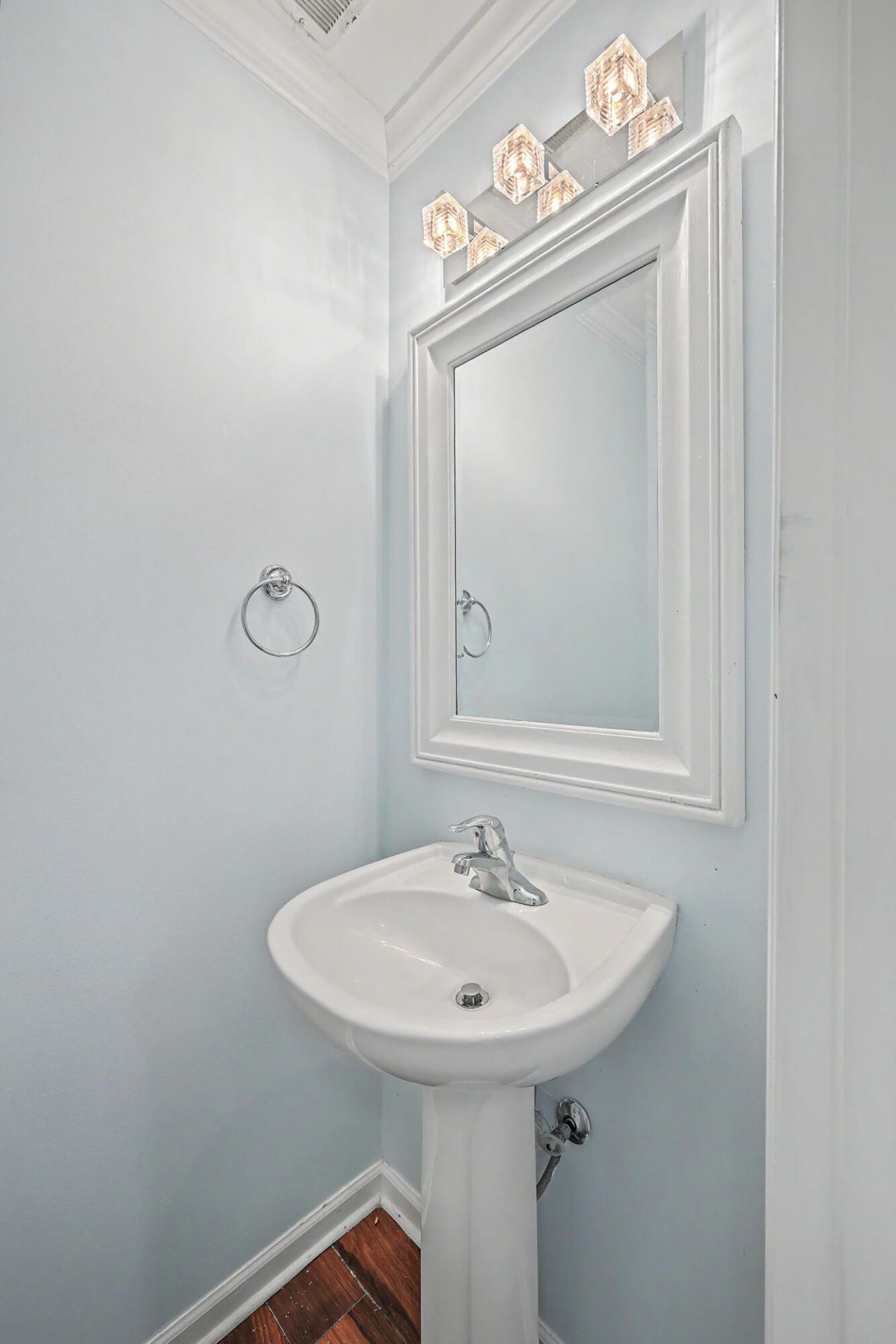 141 Darcy Avenue Photo 28
