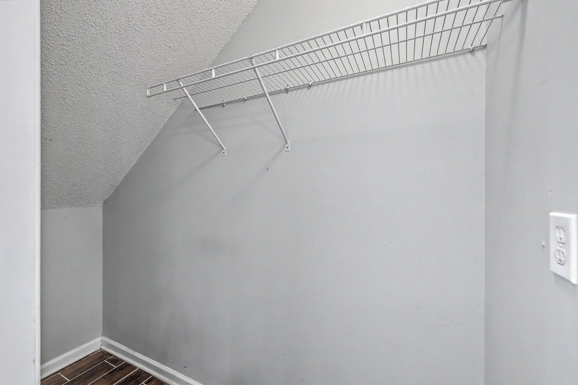 141 Darcy Avenue Photo 29