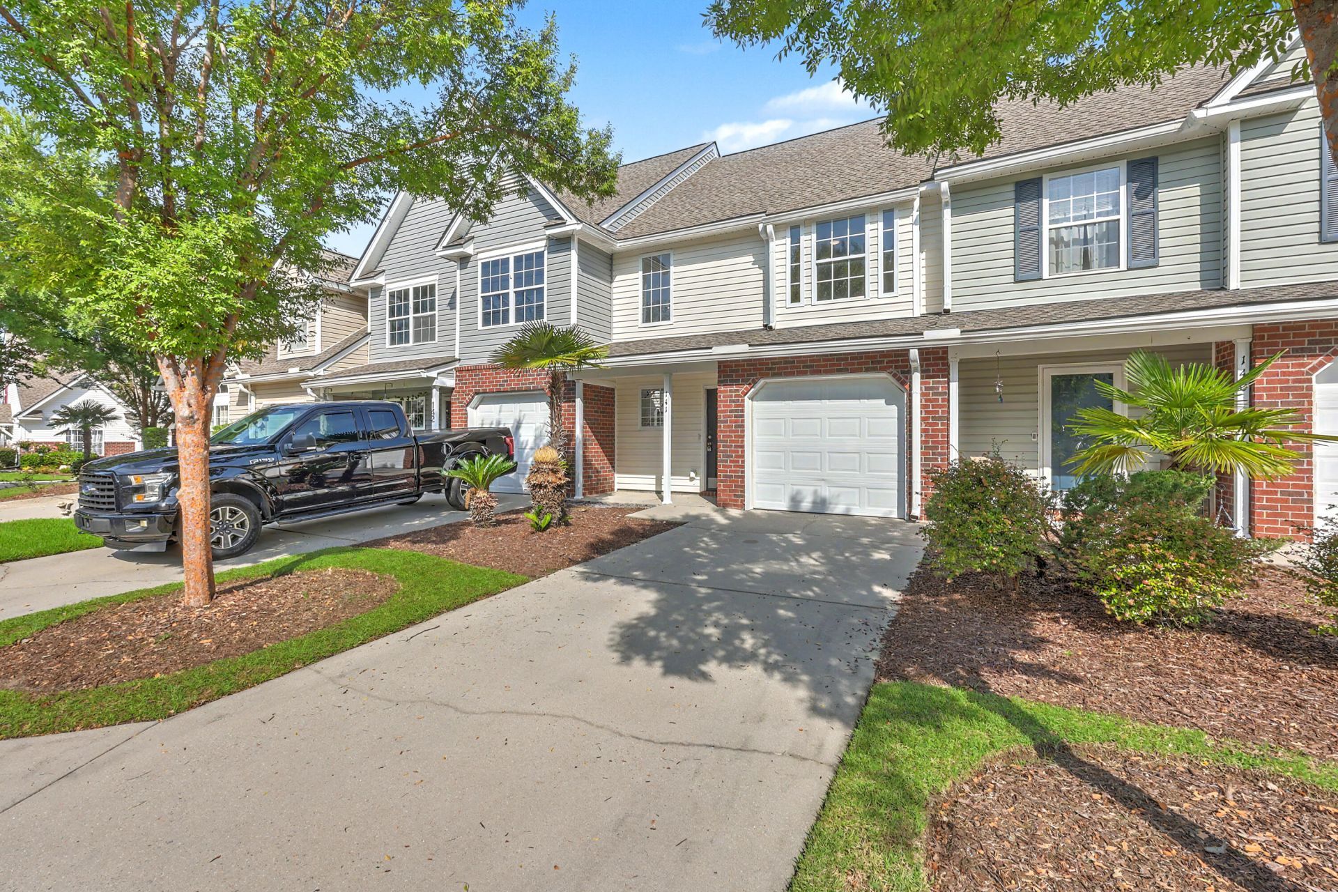 141 Darcy Avenue Photo 32