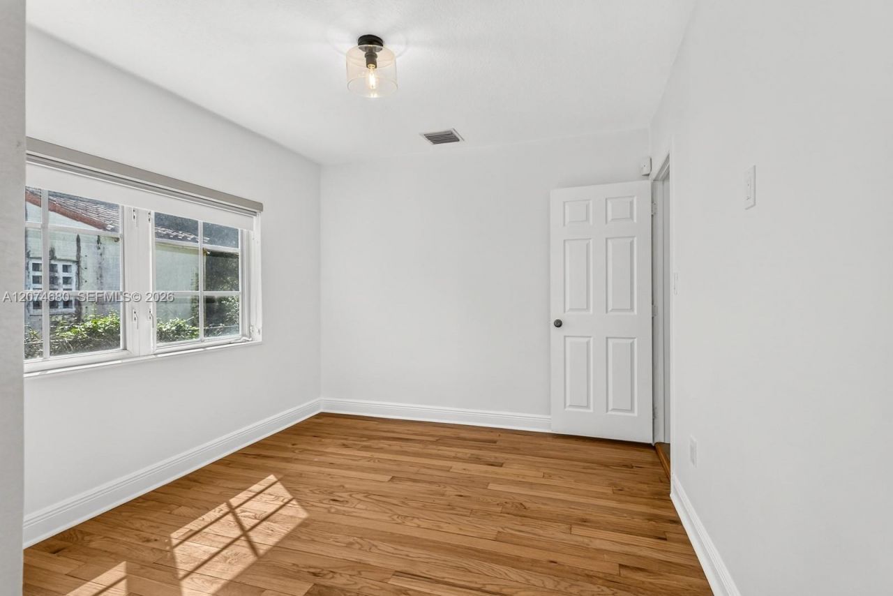 447 Blue Rd, Coral Gables, FL 33146 Photo