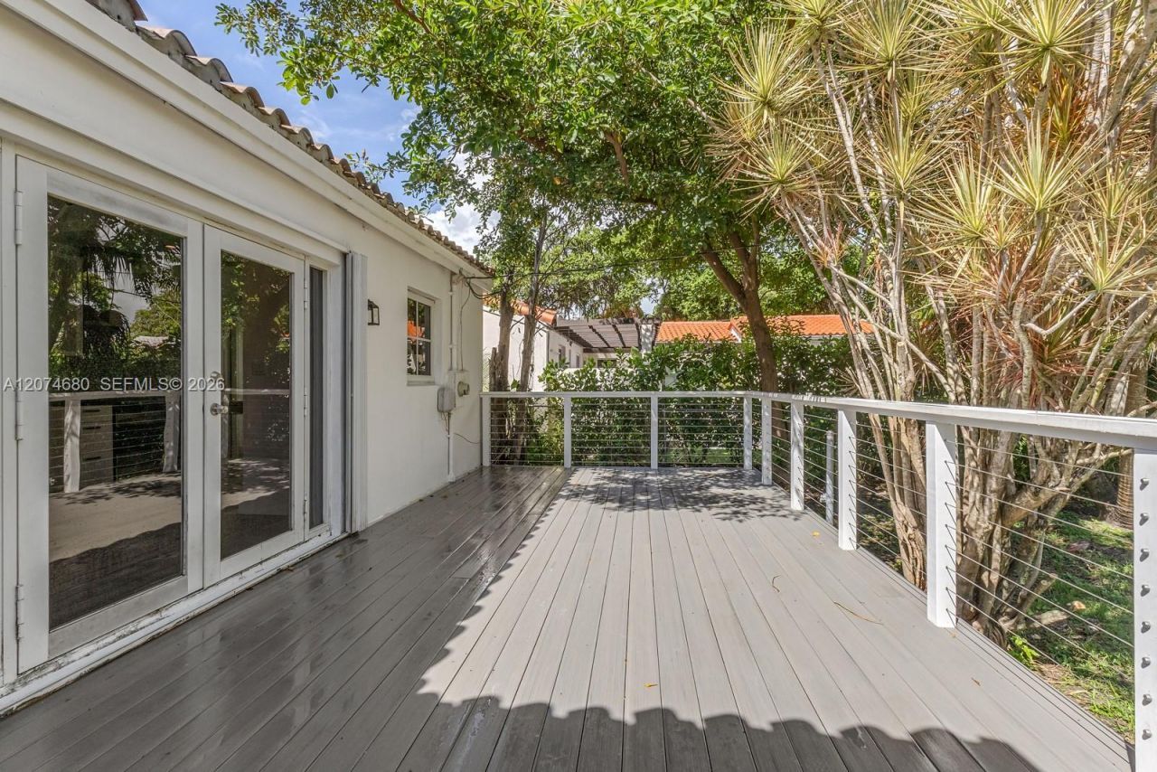 447 Blue Rd, Coral Gables, FL 33146 Photo