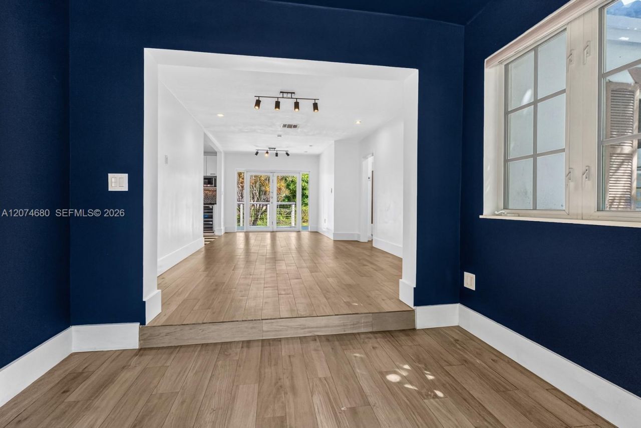 447 Blue Rd, Coral Gables, FL 33146 Photo
