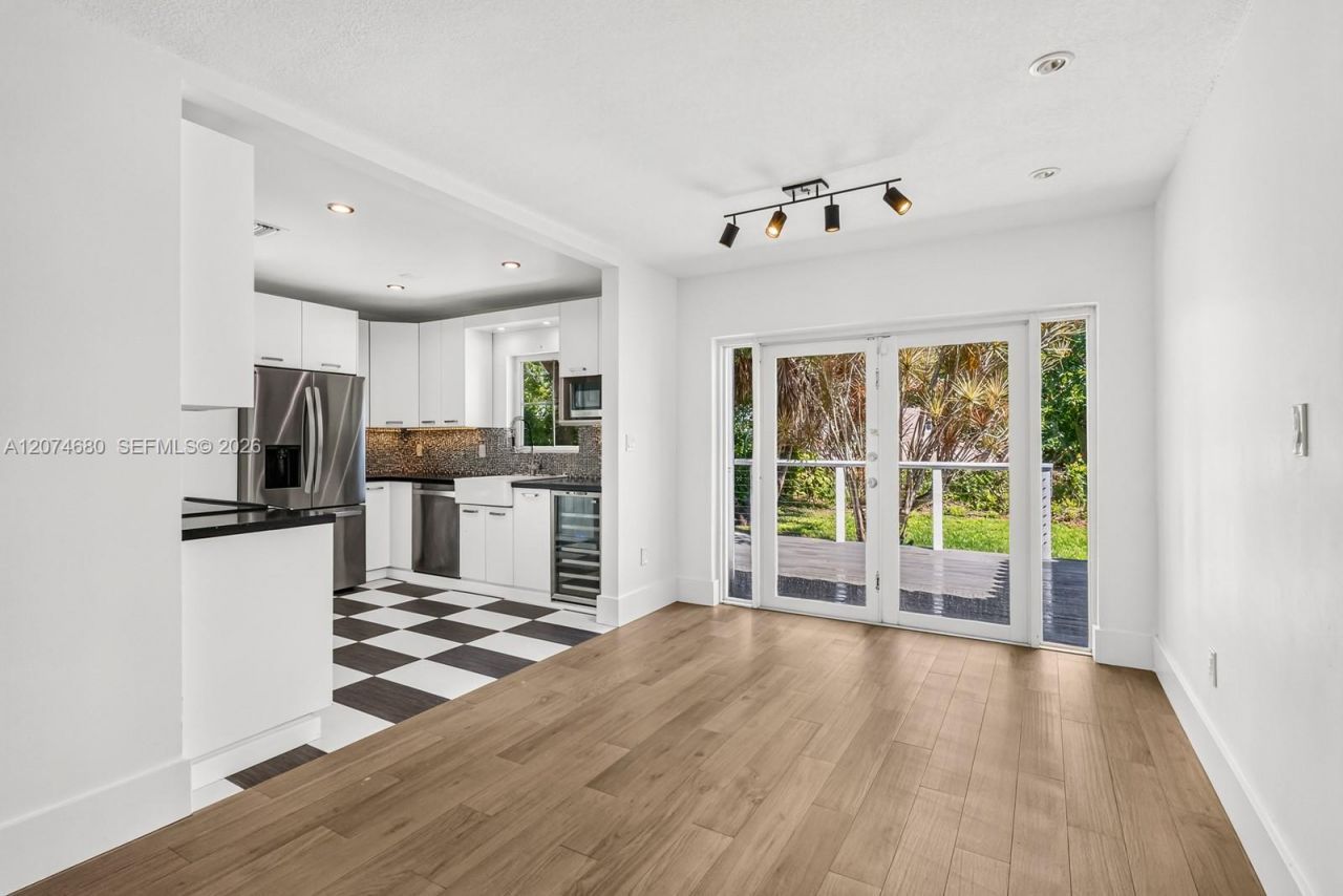447 Blue Rd, Coral Gables, FL 33146 Photo