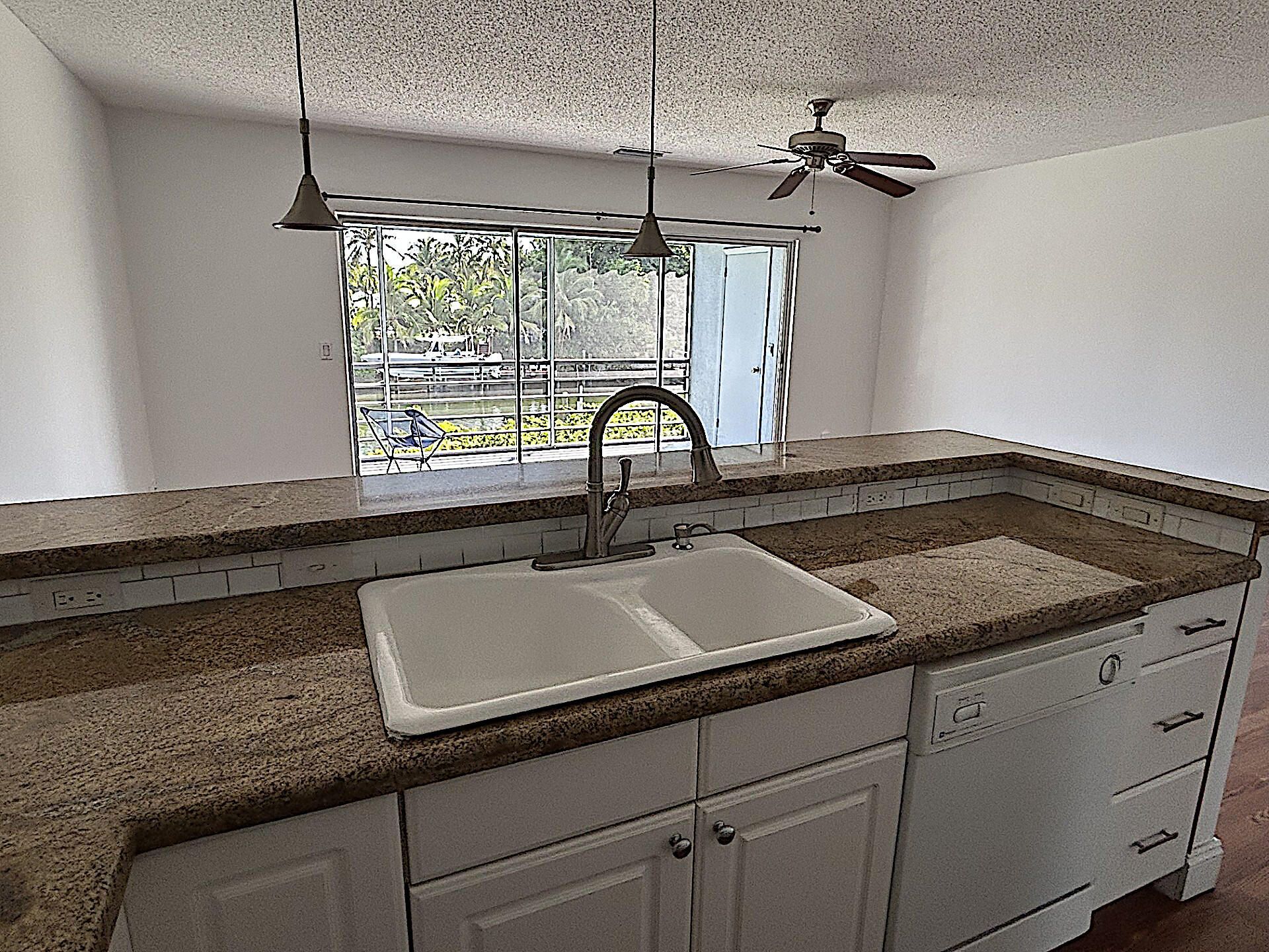 342 Southwind Drive, Unit 203, North Palm Beach, FL 33408 Photo