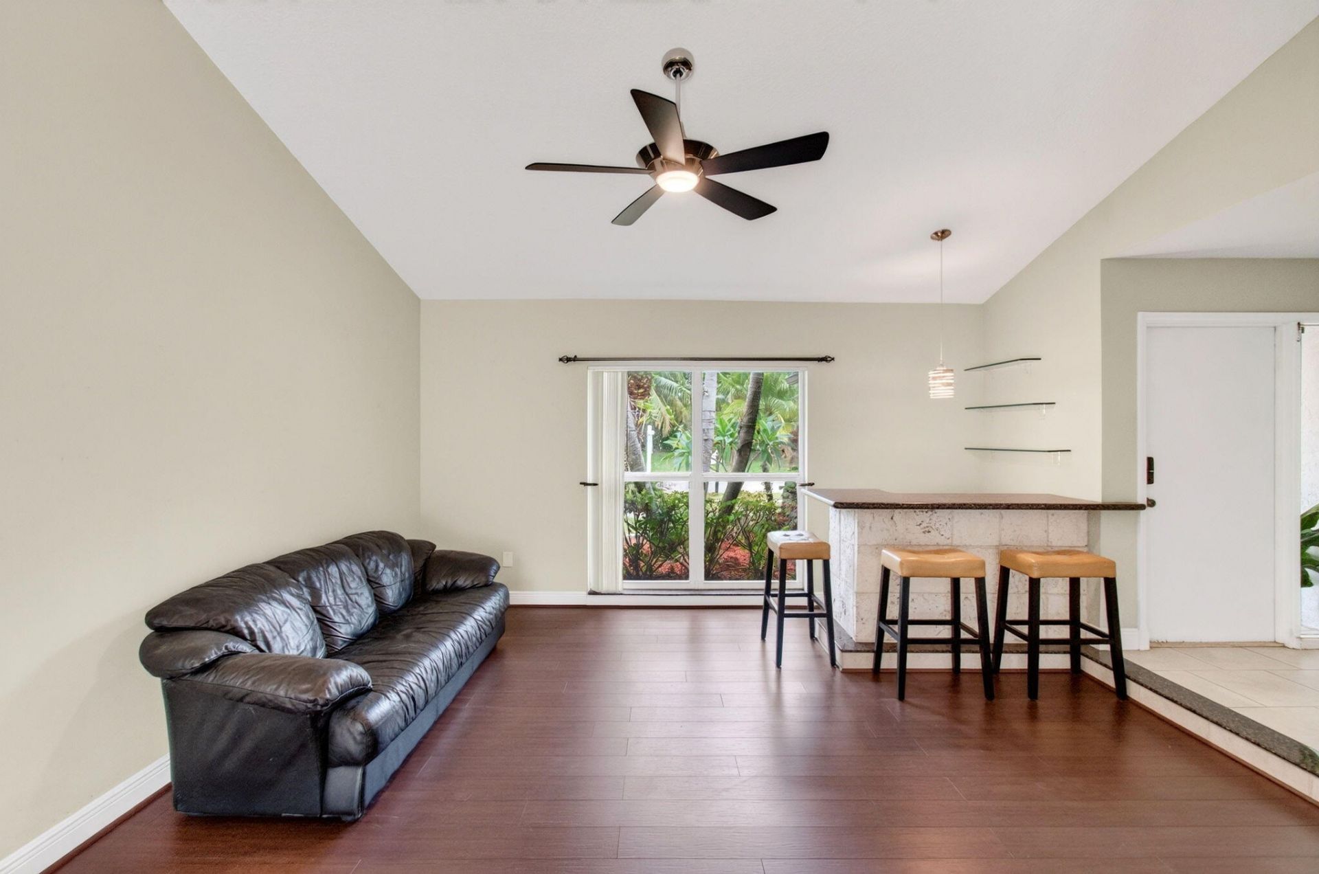 586 NW 45th Way, Delray Beach, FL 33445 Photo