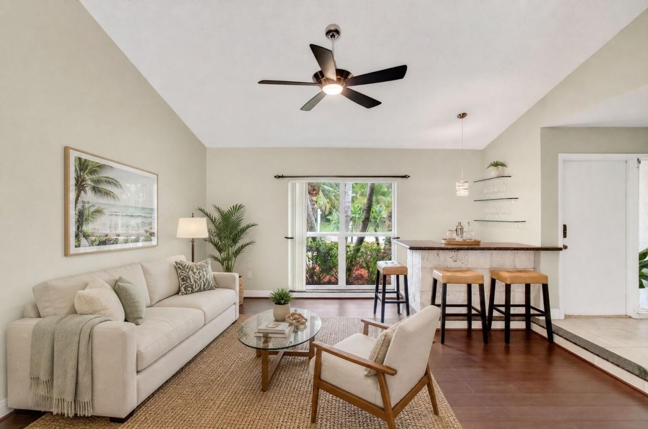 586 NW 45th Way, Delray Beach, FL 33445 Photo