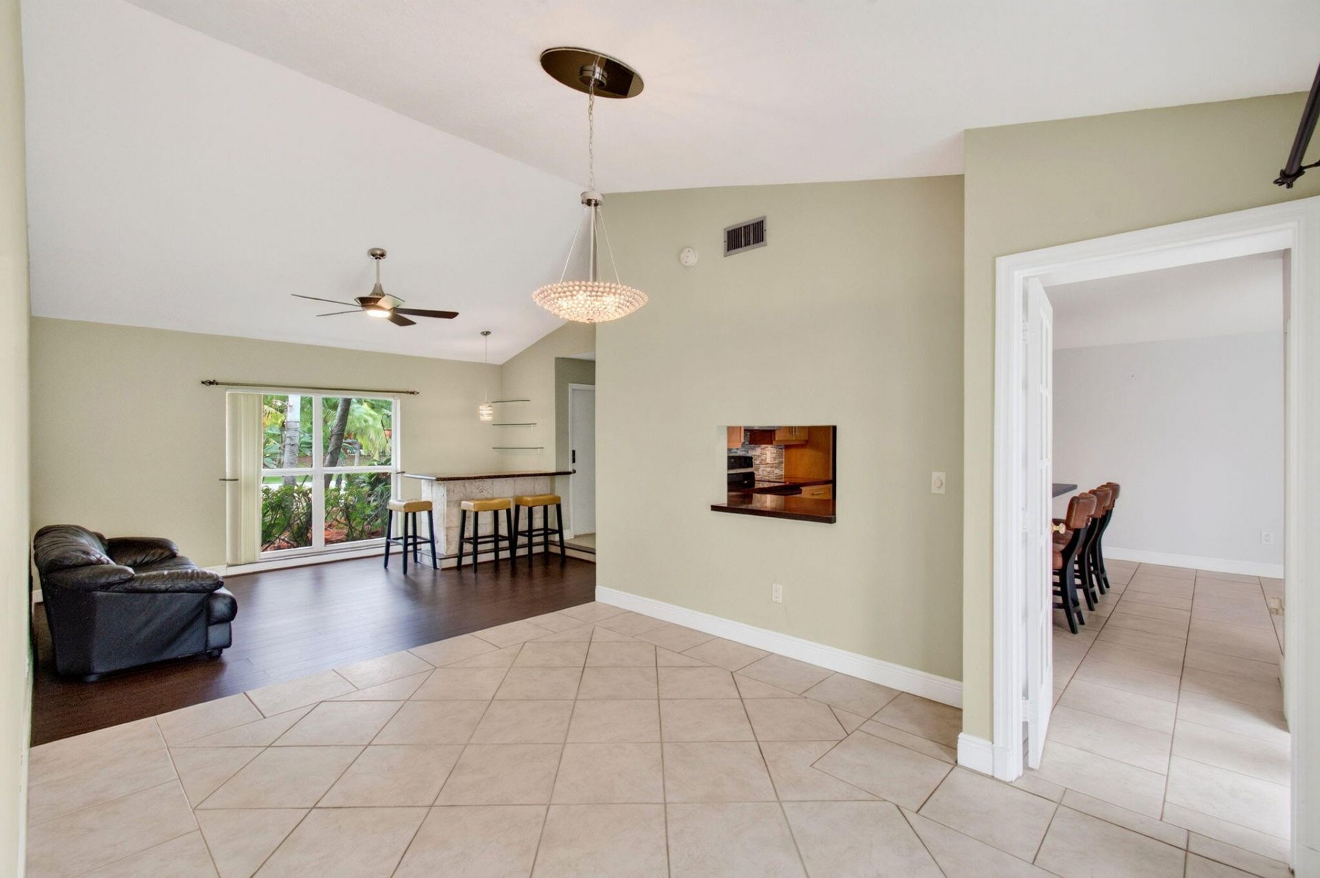 586 NW 45th Way, Delray Beach, FL 33445 Photo