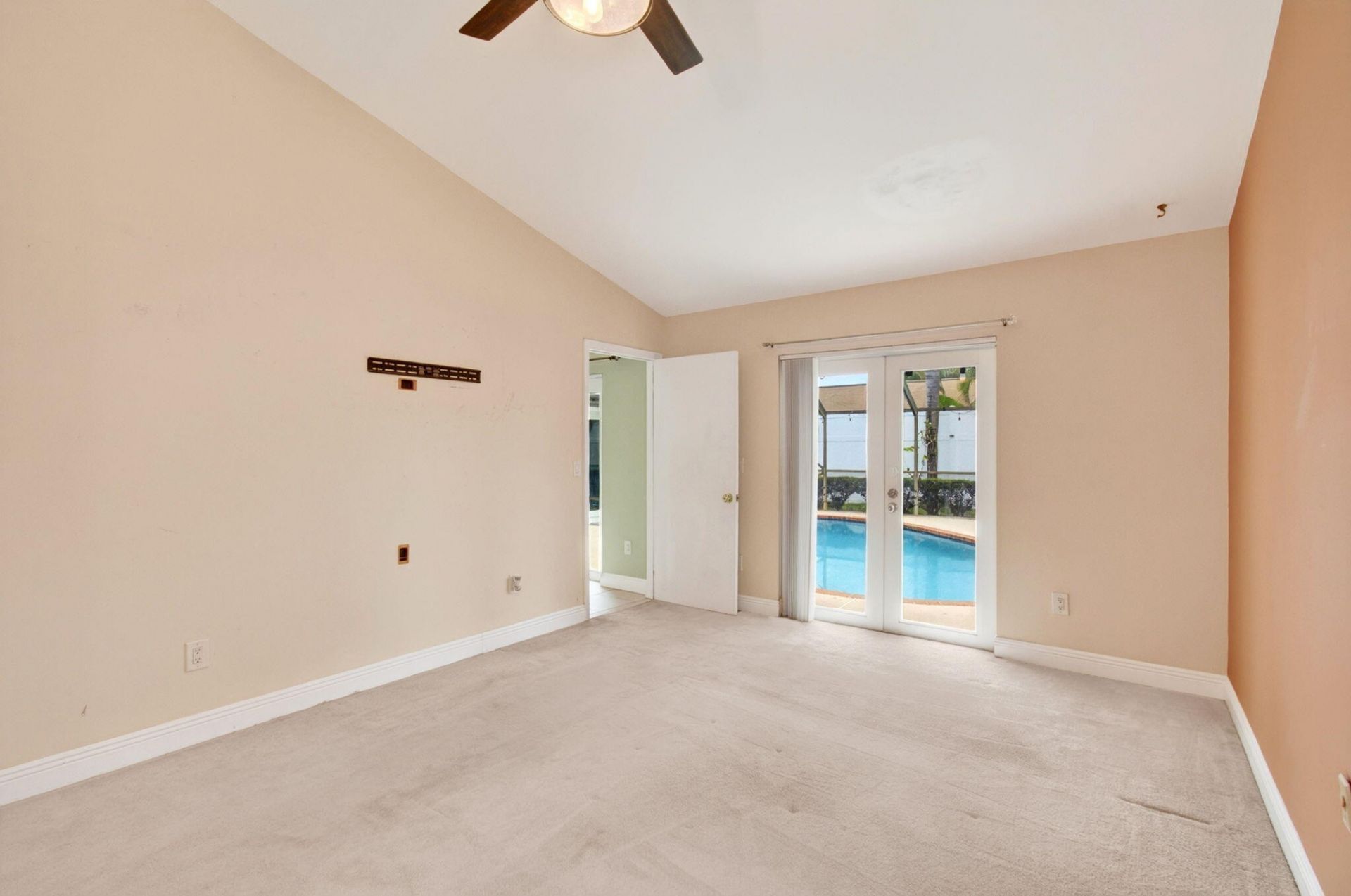 586 NW 45th Way, Delray Beach, FL 33445 Photo