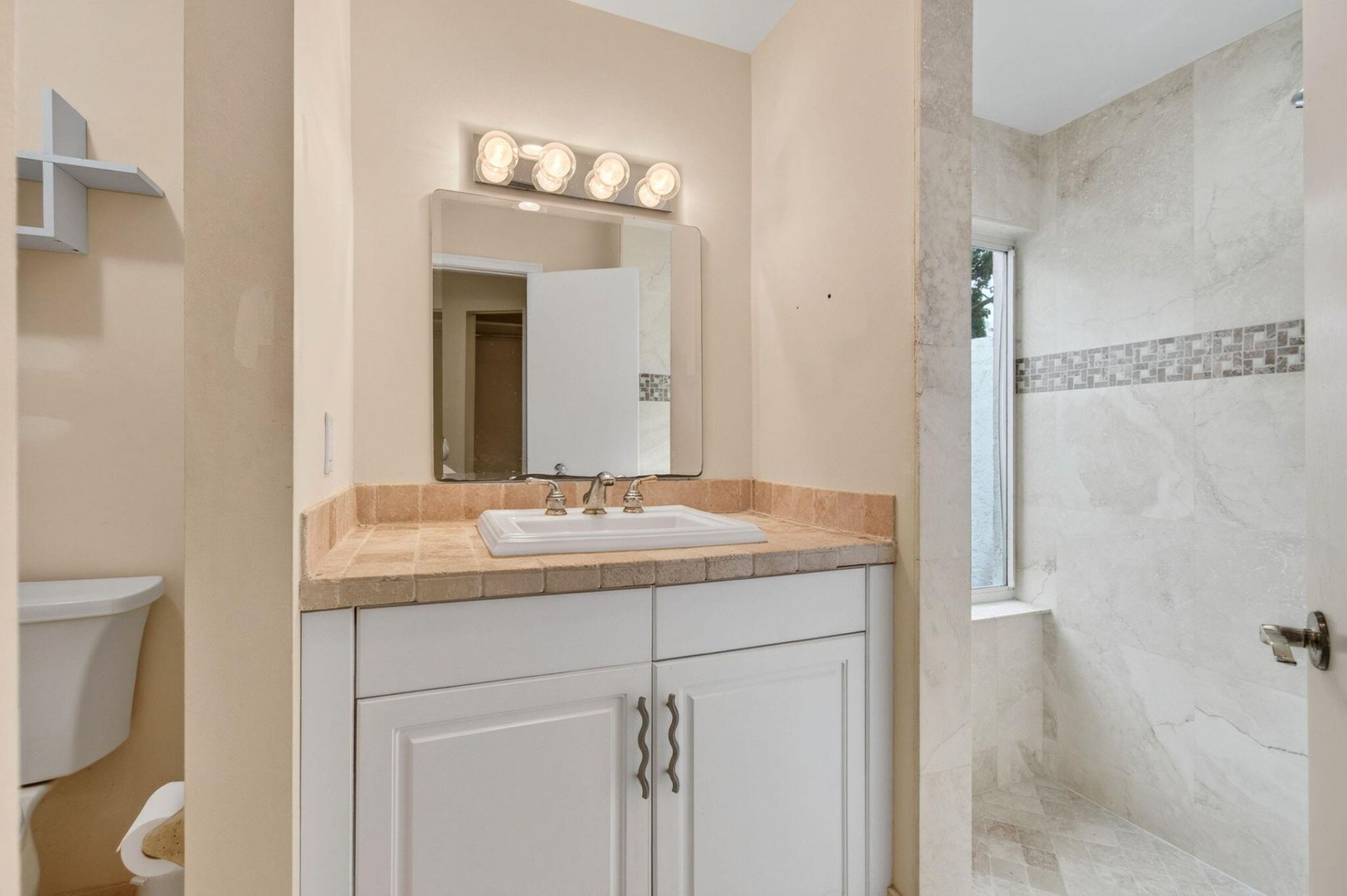 586 NW 45th Way, Delray Beach, FL 33445 Photo