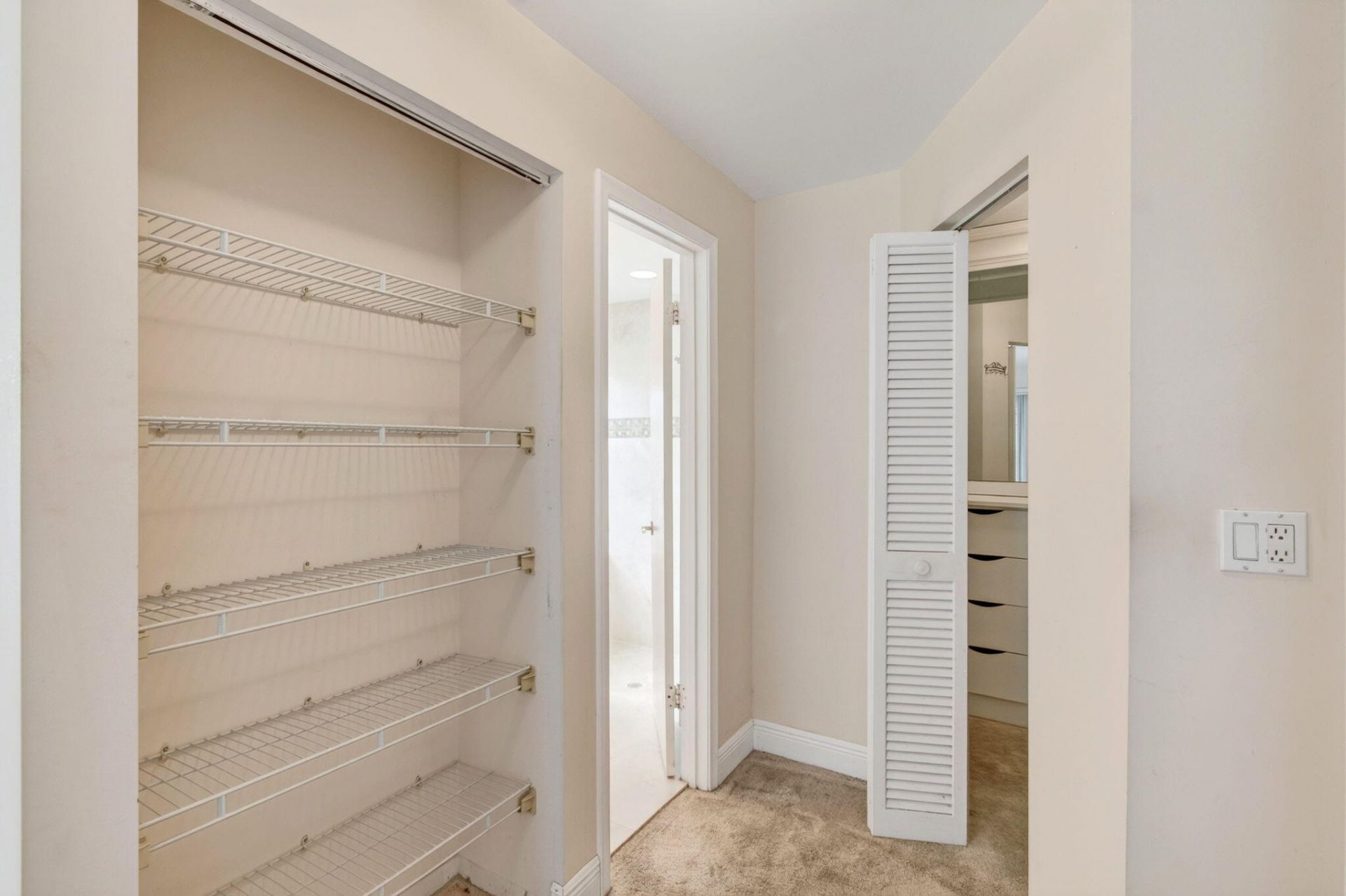 586 NW 45th Way, Delray Beach, FL 33445 Photo